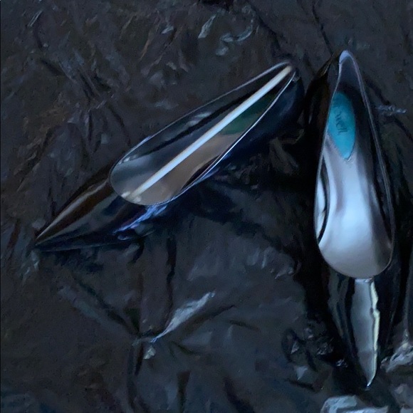 Heels - Picture 1 of 3